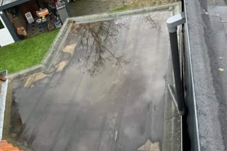 Lekkage of vochtplekken bitumen dak